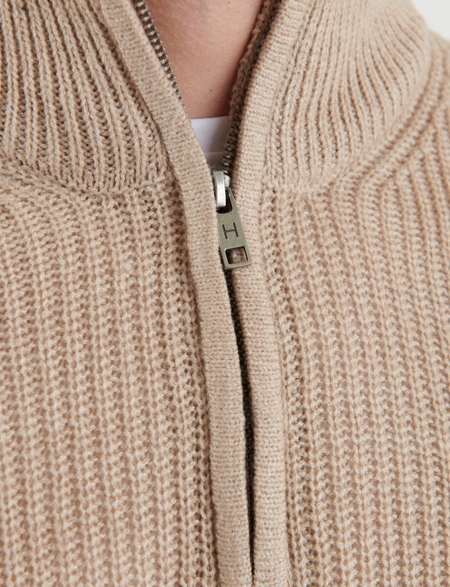470587 SWEATER PUNTO MEDIO CIERRE HARRY Beige