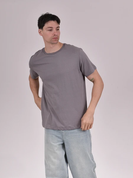 REMERA NAUPLIA GRIS OSCURO