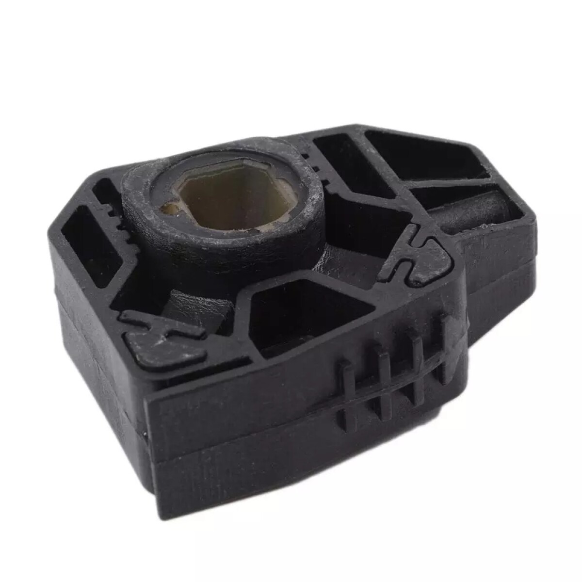 SOPORTE DE RADIADOR INFERIOR GOL G5 / FOX / SURAN / POLO 04/06 Familcar