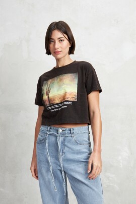REMERA HINOJO NEGRO