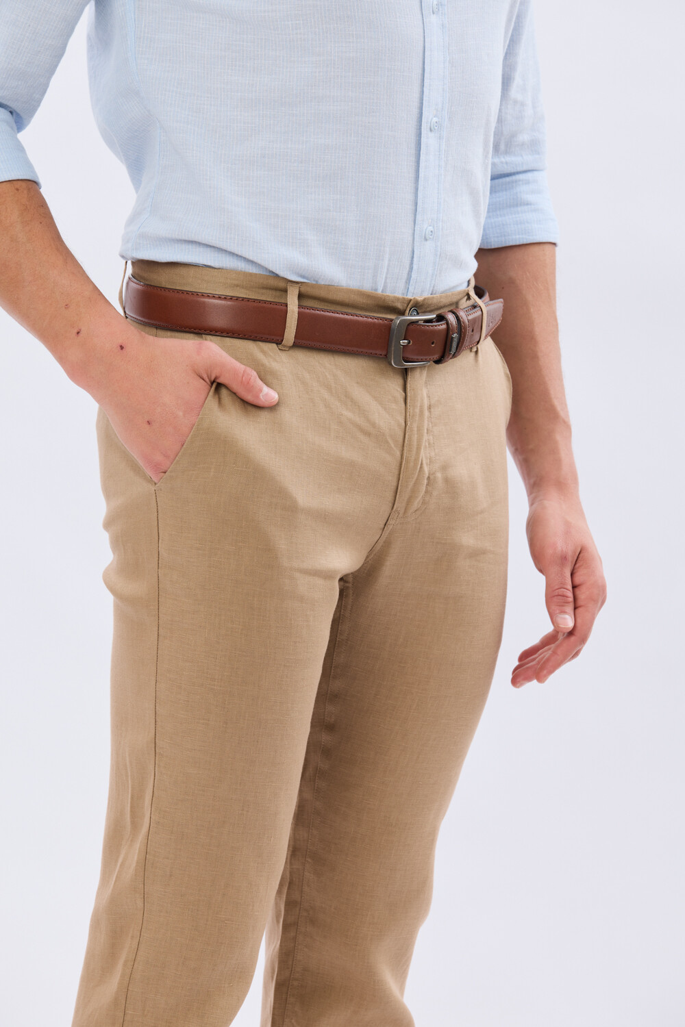 PANTALON CLÁSICO DE LINO Tostado