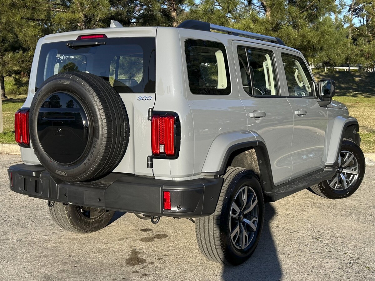 GWM Tank 300 HEV 2.0 2026 0KM | Permuta / Financia GWM Tank 300 HEV 2.0 2026 0KM | Permuta / Financia