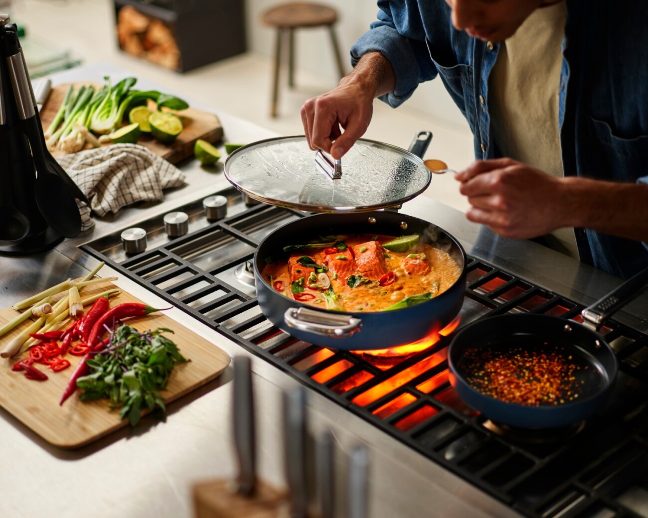 Sartén Sauté con Tapa Joseph Joseph Space™ 28 cm - Preventa Sartén Sauté con Tapa Joseph Joseph Space™ 28 cm - Preventa