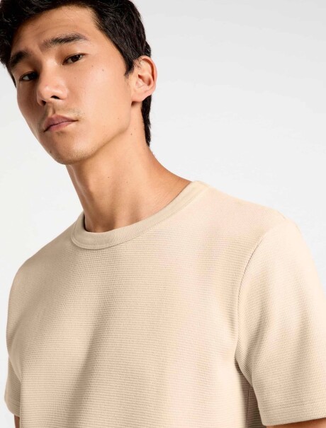 CAMISETA TÉRMICA DE MANGA LARGA BEIGE