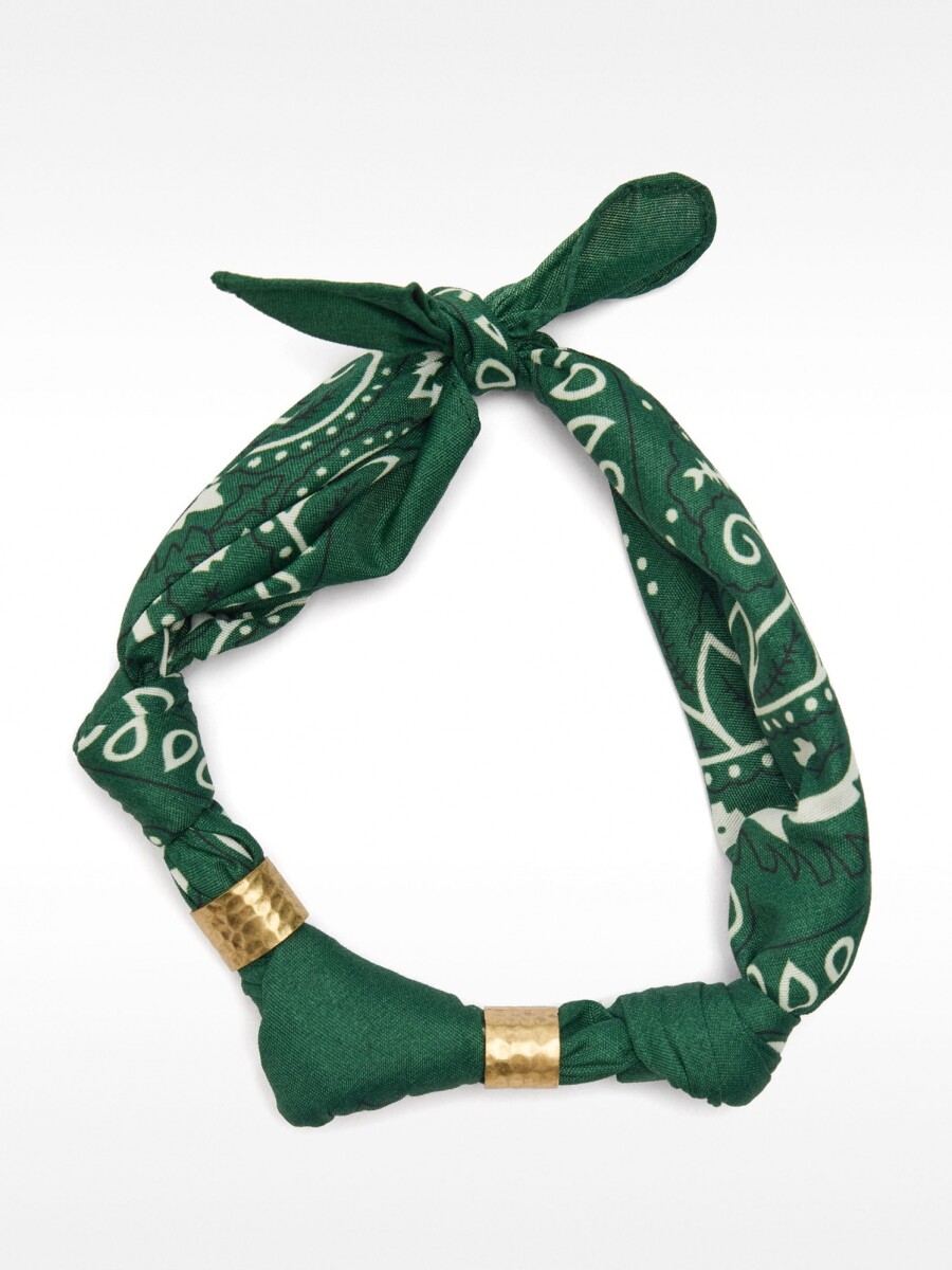 Collar De Tejido Con Detalles Metálicos verde