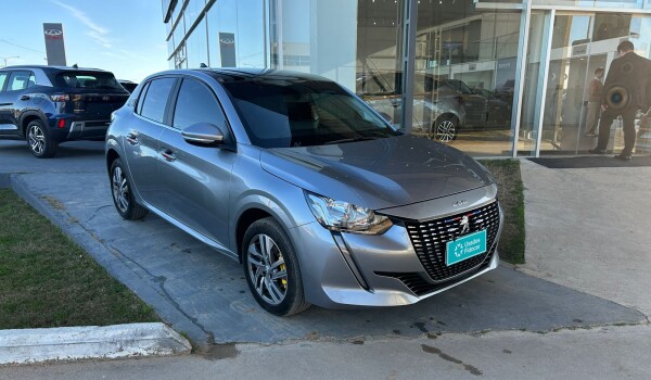 Peugeot 208 Allure 1,6 AT6 - 2024 Peugeot 208 Allure 1,6 AT6 - 2024