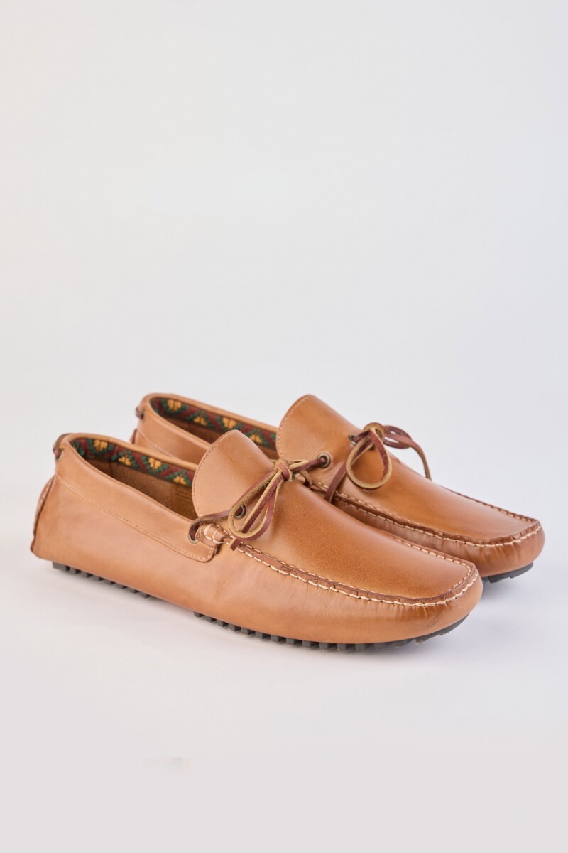 Mocasin Driver Acordonado Cuero / Suela Goma - Whisky 