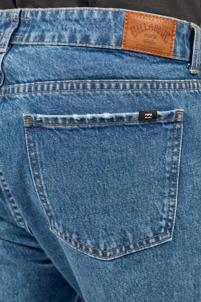 JEAN STRAIGHT OCEAN BLUE A-azul