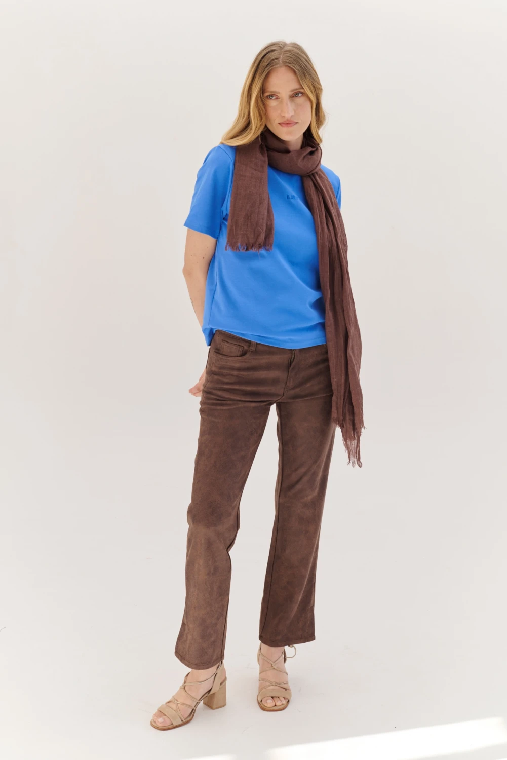 PANTALON VEGAN marron 3