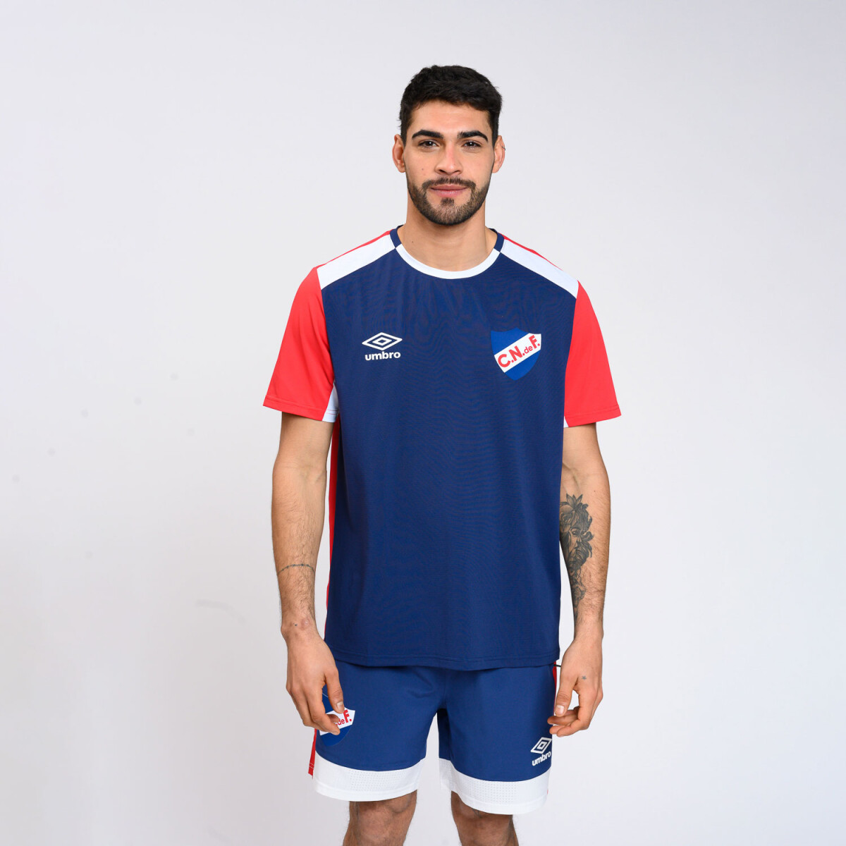 REMERA NUO Nacional Oficial Hombre - 014 