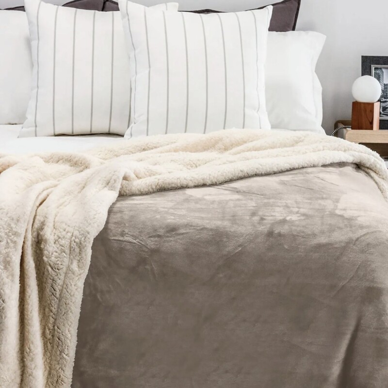 Frazada Richmond Con Corderito 1 Plaza Beige