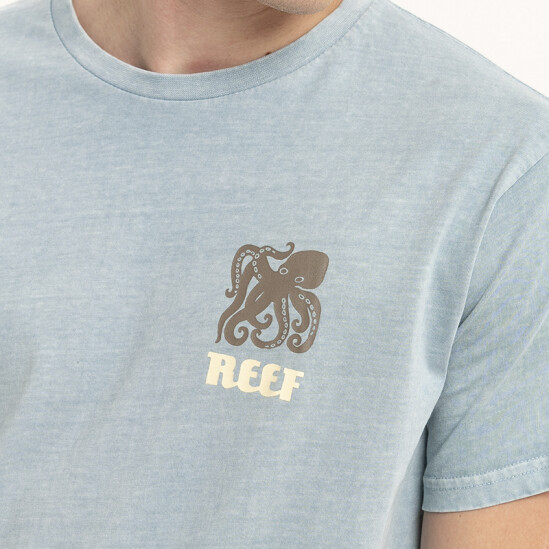 Remera Reef Classic Celeste
