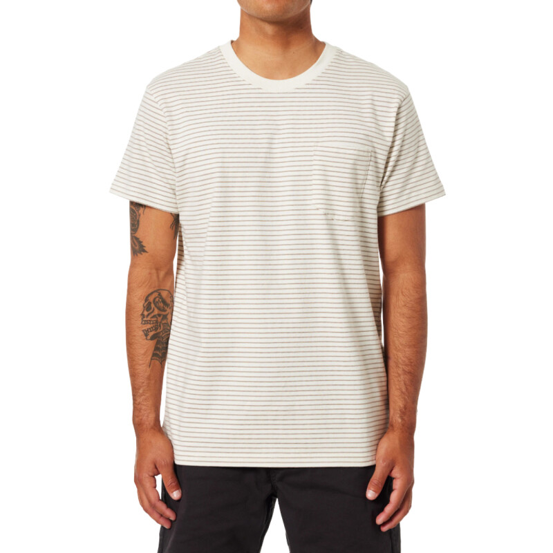 Remera Katin Finley Pocket - Beige Remera Katin Finley Pocket - Beige