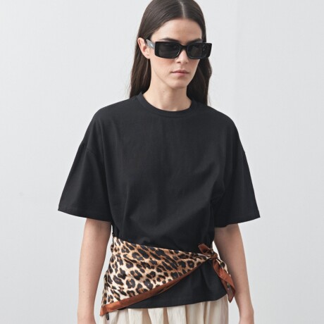 REMERA ERICA Negro