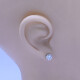 Caravanas oro 18k blanco con engarce 4 puntas y brillantes. Caravanas oro 18k blanco con engarce 4 puntas y brillantes.