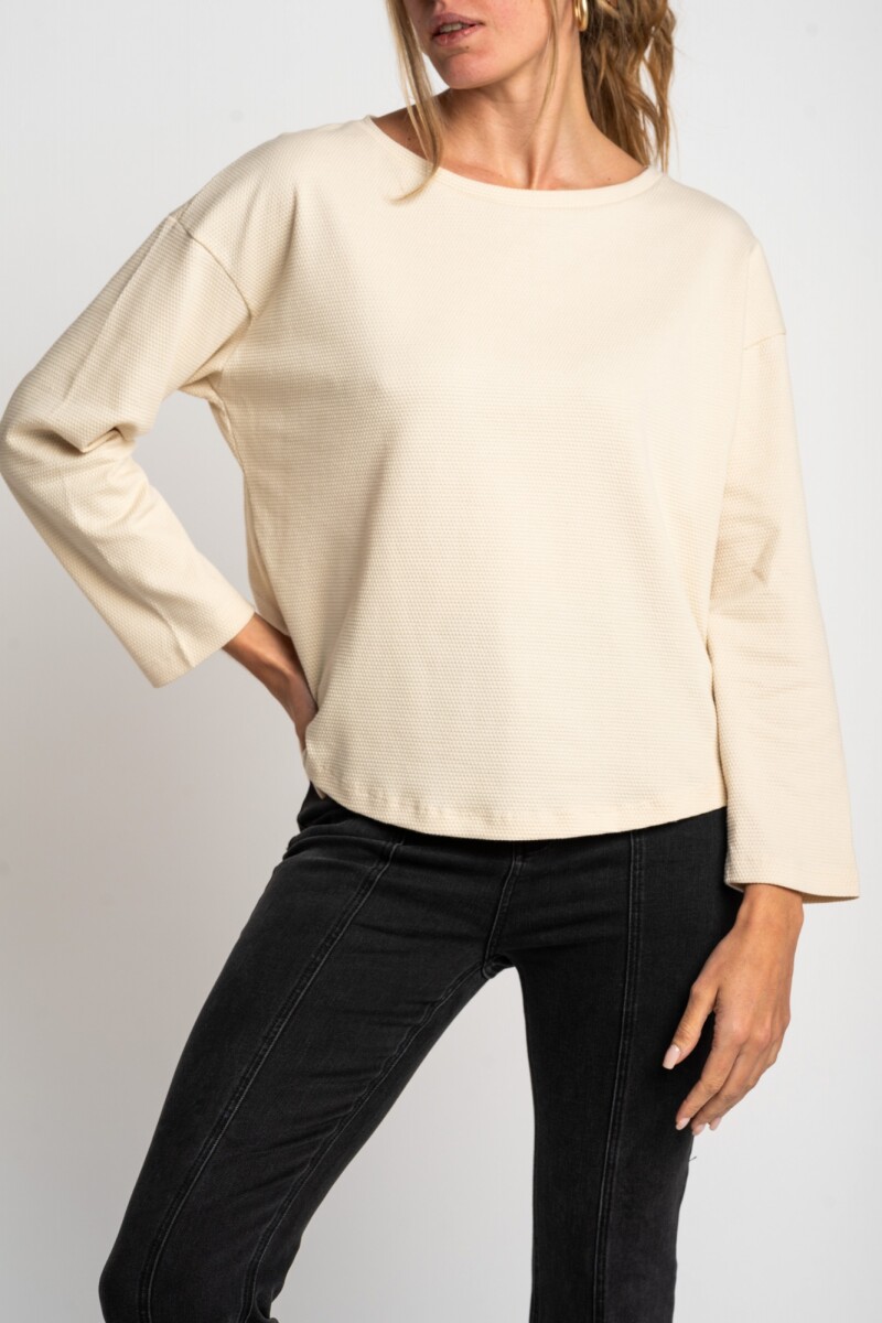 Sweater Arena
