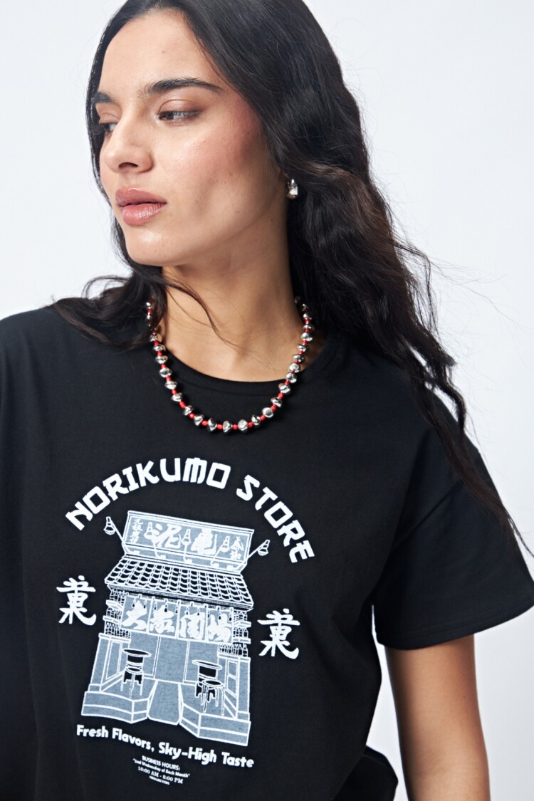 REMERA NORIKUMO Negro