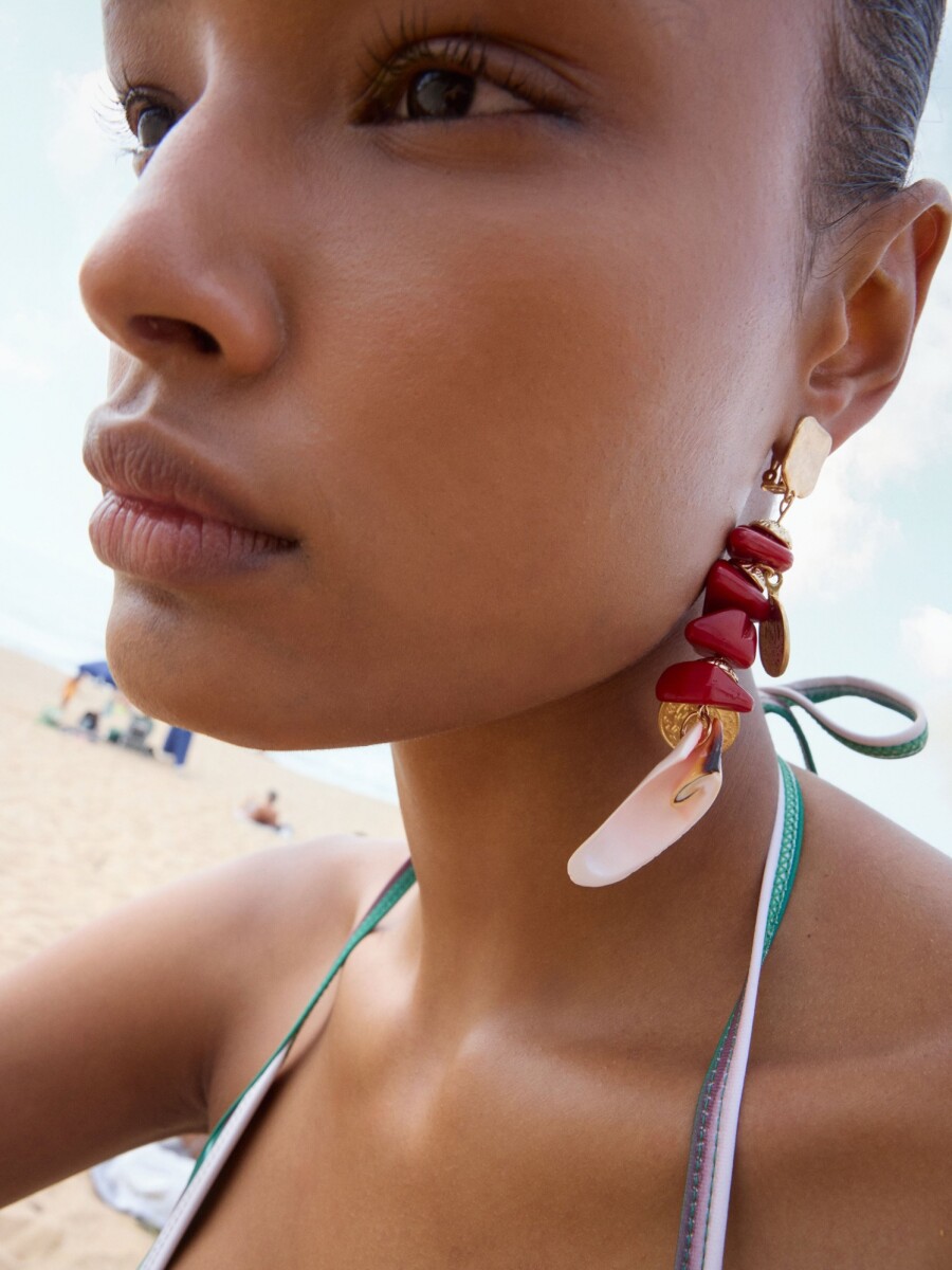 Pendientes Largos Maxi De Conchas rojo