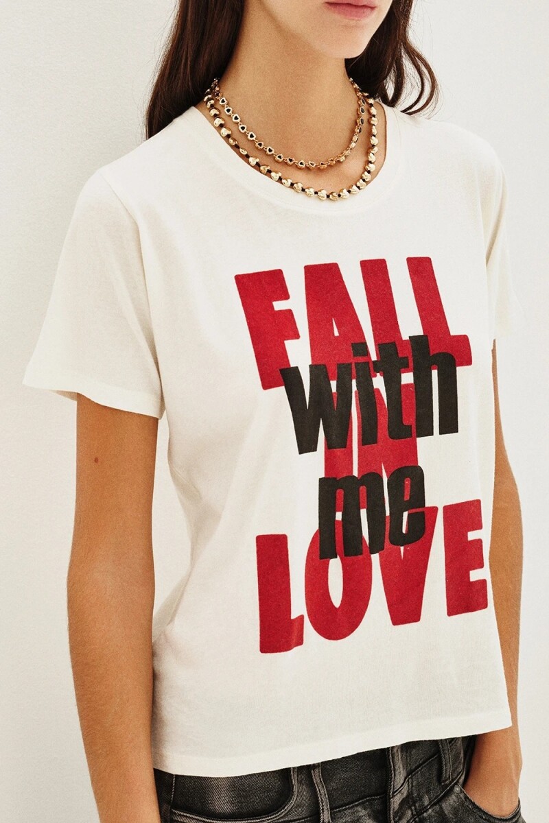 Remera Fall In Love Crudo