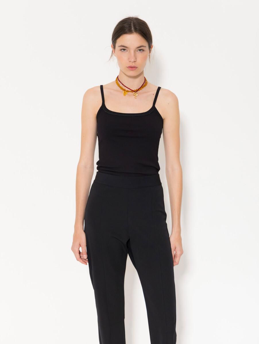 MUSCULOSA MANU 