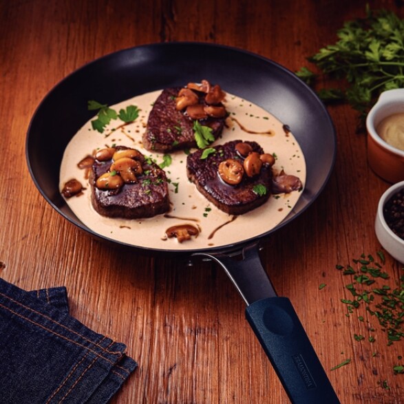 Sartén de hierro Ø 24cm. - 1,3 Lt. "PROFESIONAL" -TRAMONTINA TR5696