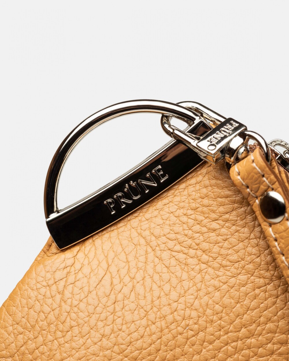 Porta cosmeticos Katy en cuero graneado Cuoio