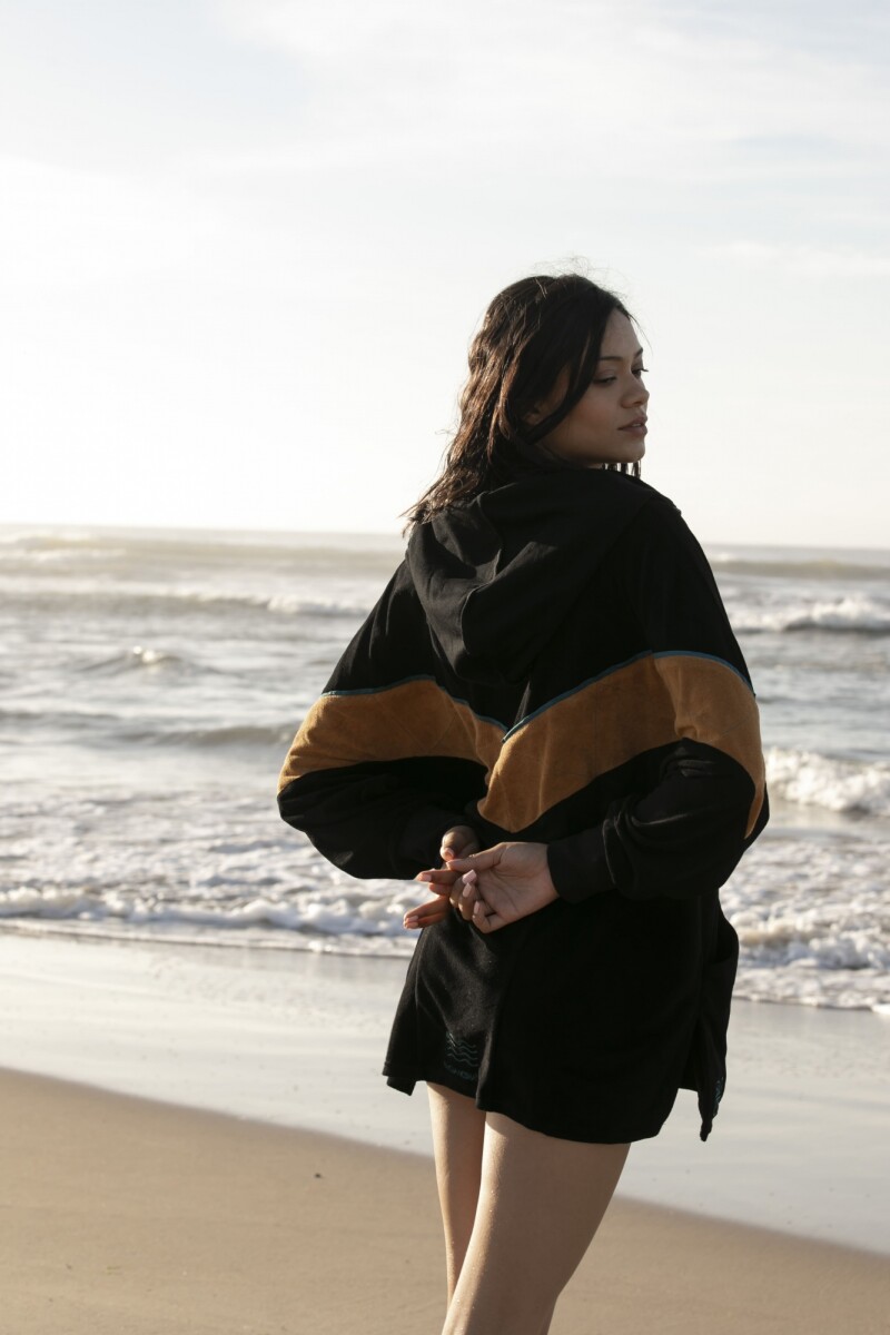 Hoodie Brava - Negro 