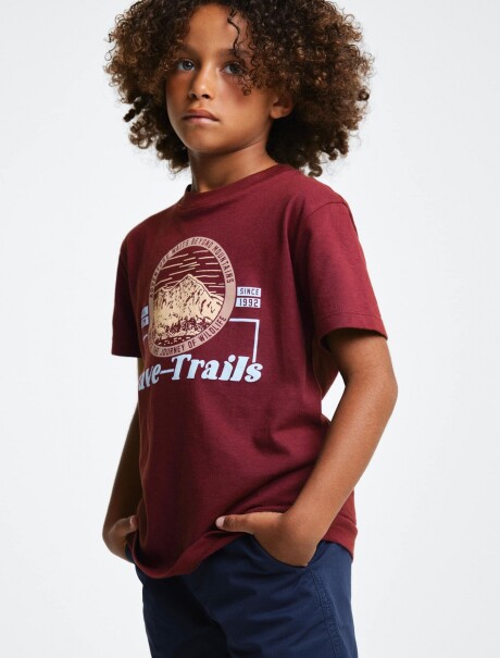 CAMISETA BÁSICA CON ESTAMPA BORDEAUX