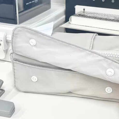 Cartuchera con divisiones y apertura completa 20x8x8cm Gris