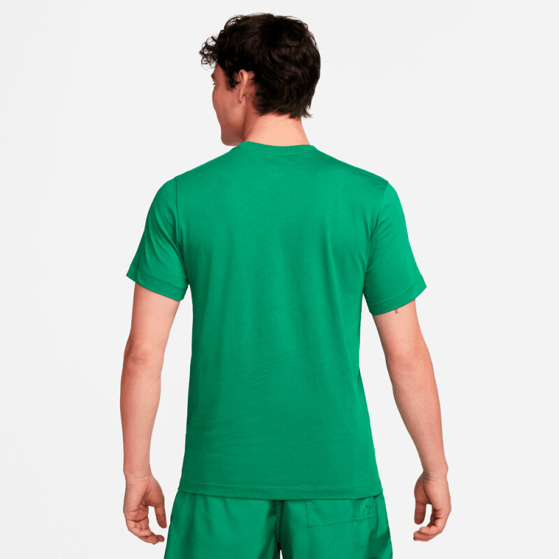 Remera Nike Sportswear Club de Hombre Verde