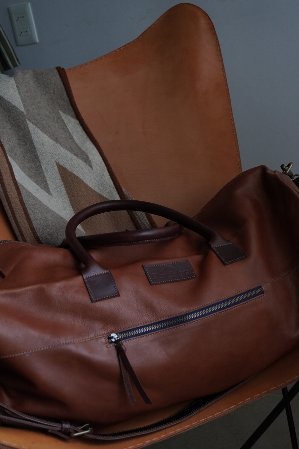 Honey Weekender Bag Caramel Blue Zip