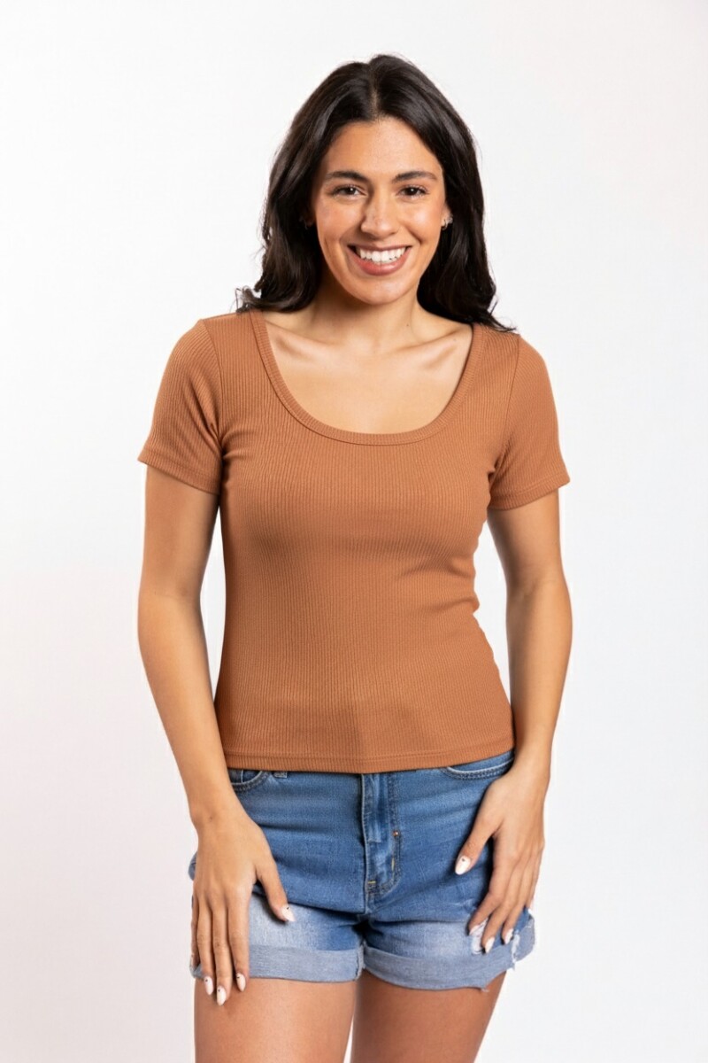 CHERRY REMERA - LT.BROWN 