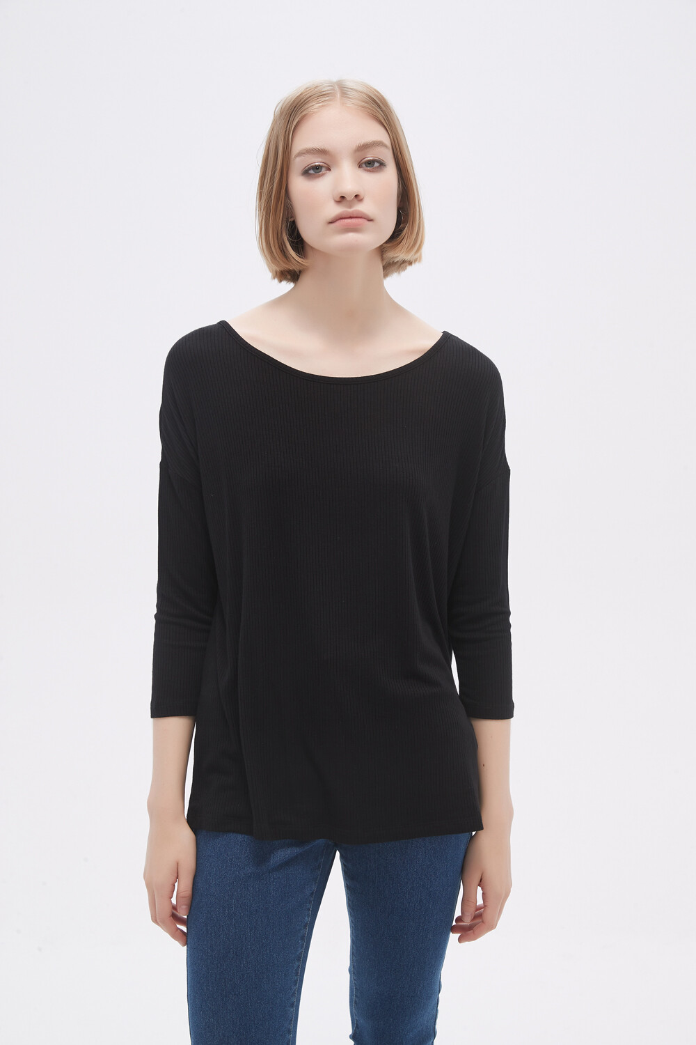 Remera Capachoas Negro