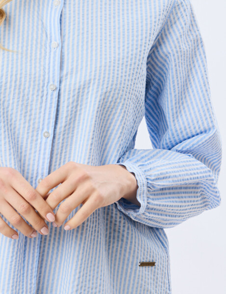 CAMISA RAYADA CON FRUNCES Celeste