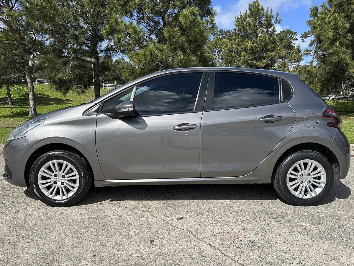 Peugeot 208 1.5 EXCELENTE ESTADO! | Permuta / Financia Peugeot 208 1.5 EXCELENTE ESTADO! | Permuta / Financia