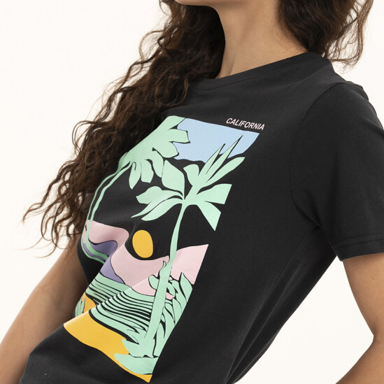 Remera Reef Regular Fit Negro