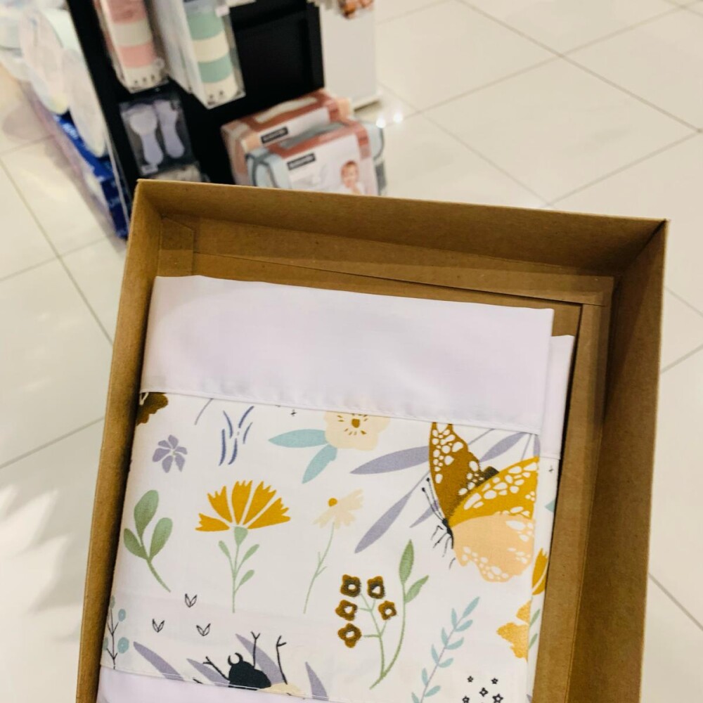 Sabanas minicuna colecho Little Ones flores mariposas