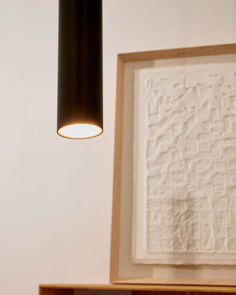 Lámpara de techo Andia de aluminio con acabado pintado en negro