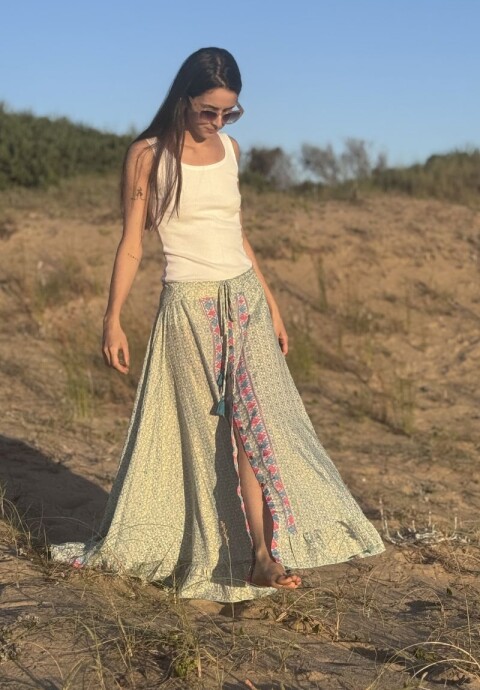 Pollera bella Celeste