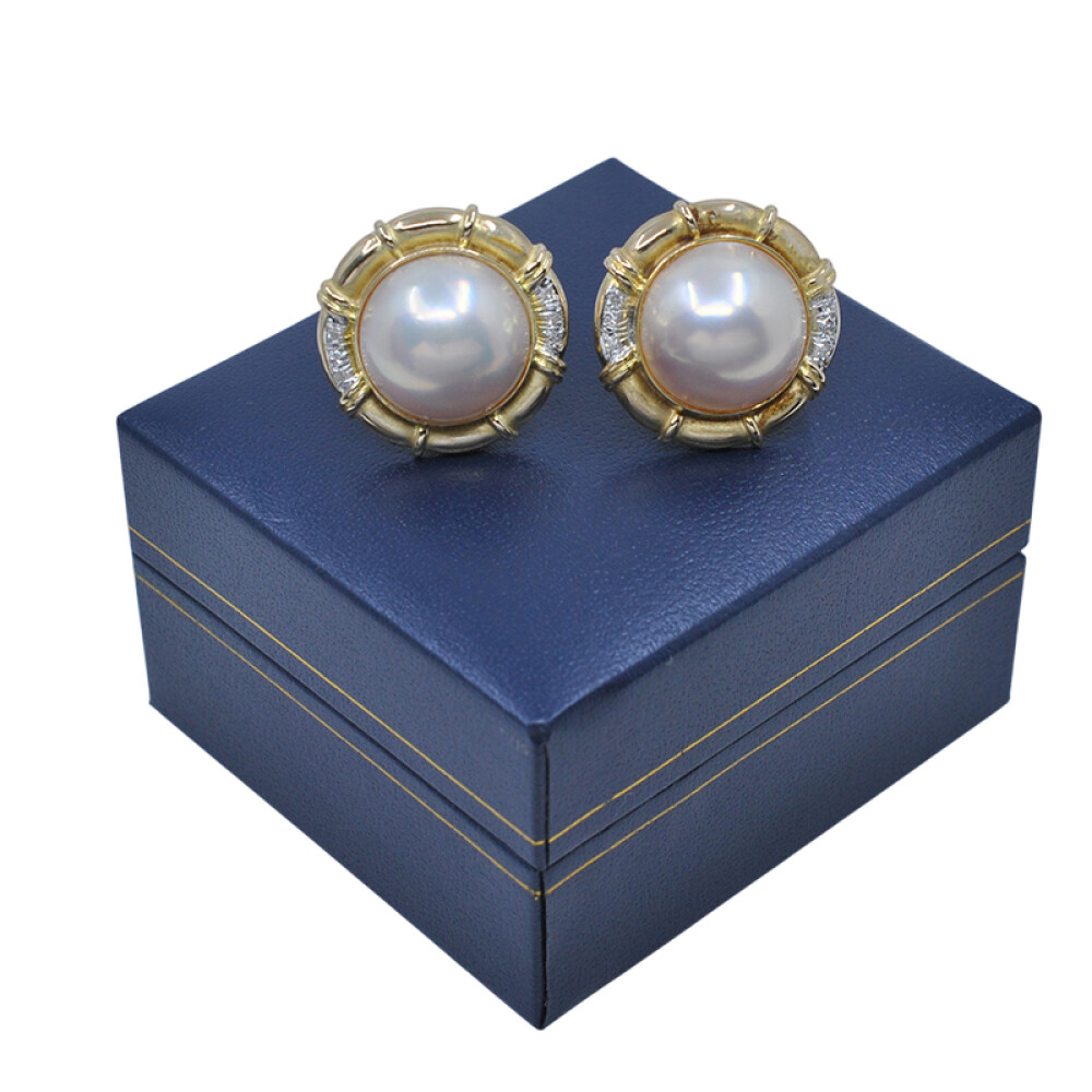 Caravanas clips en oro 14k con madre perla y brillantes Caravanas clips en oro 14k con madre perla y brillantes