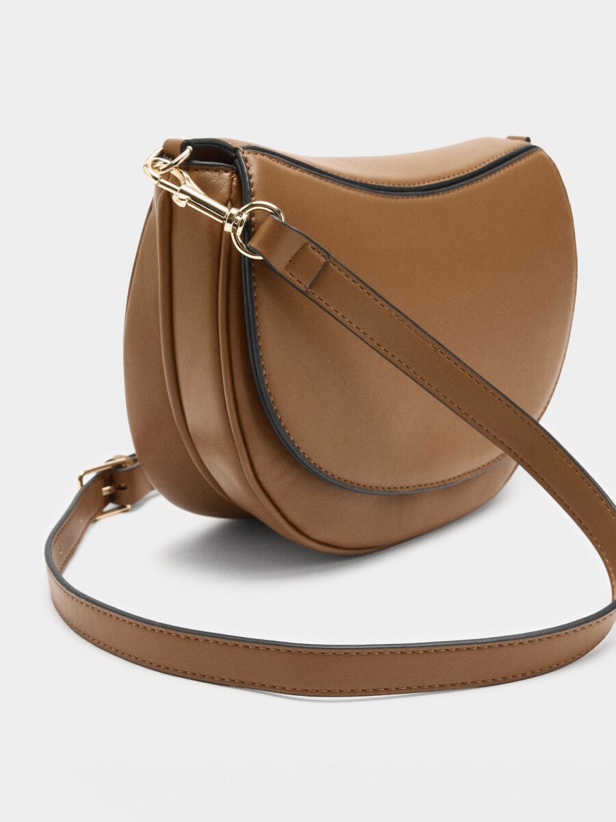 Bolso Bandolera Ovalado Con Solapa camel