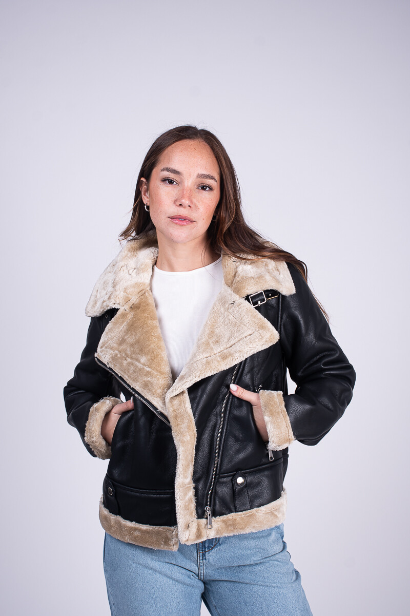 Campera gamulán Negro