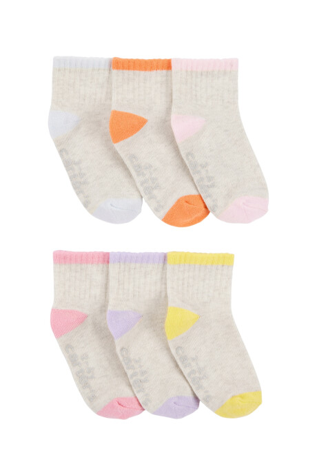 Pack seis pares de medias de algodón, antideslizantes. Talle 2/4T Pack seis pares de medias de algodón, antideslizantes. Talle 2/4T