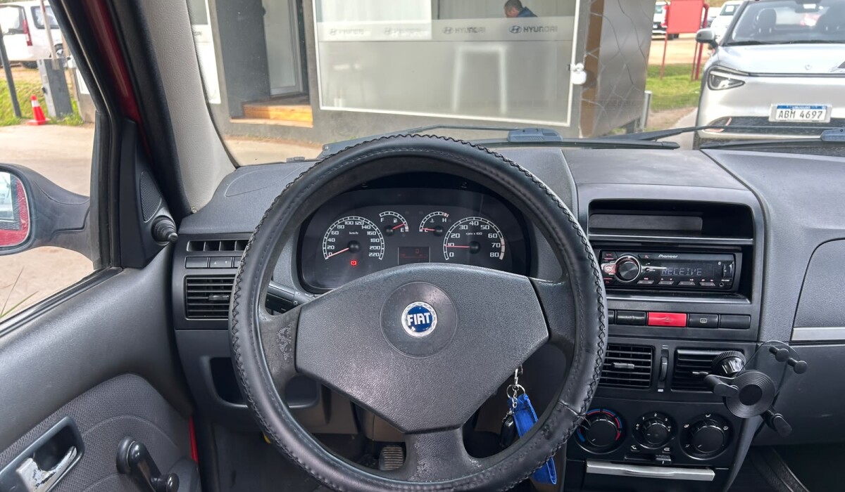 Fiat Palio 1.3 ELX A/A - 2006 Fiat Palio 1.3 ELX A/A - 2006