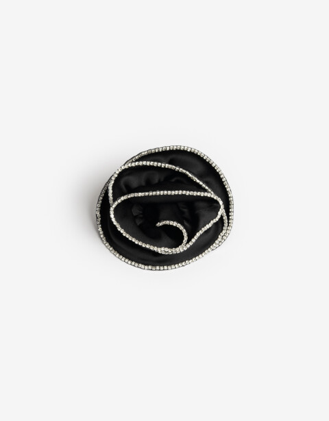 Horquillas con Accesorios Strass Hebilla Con Aplique De Flor Textil Con Strass. - Negro
