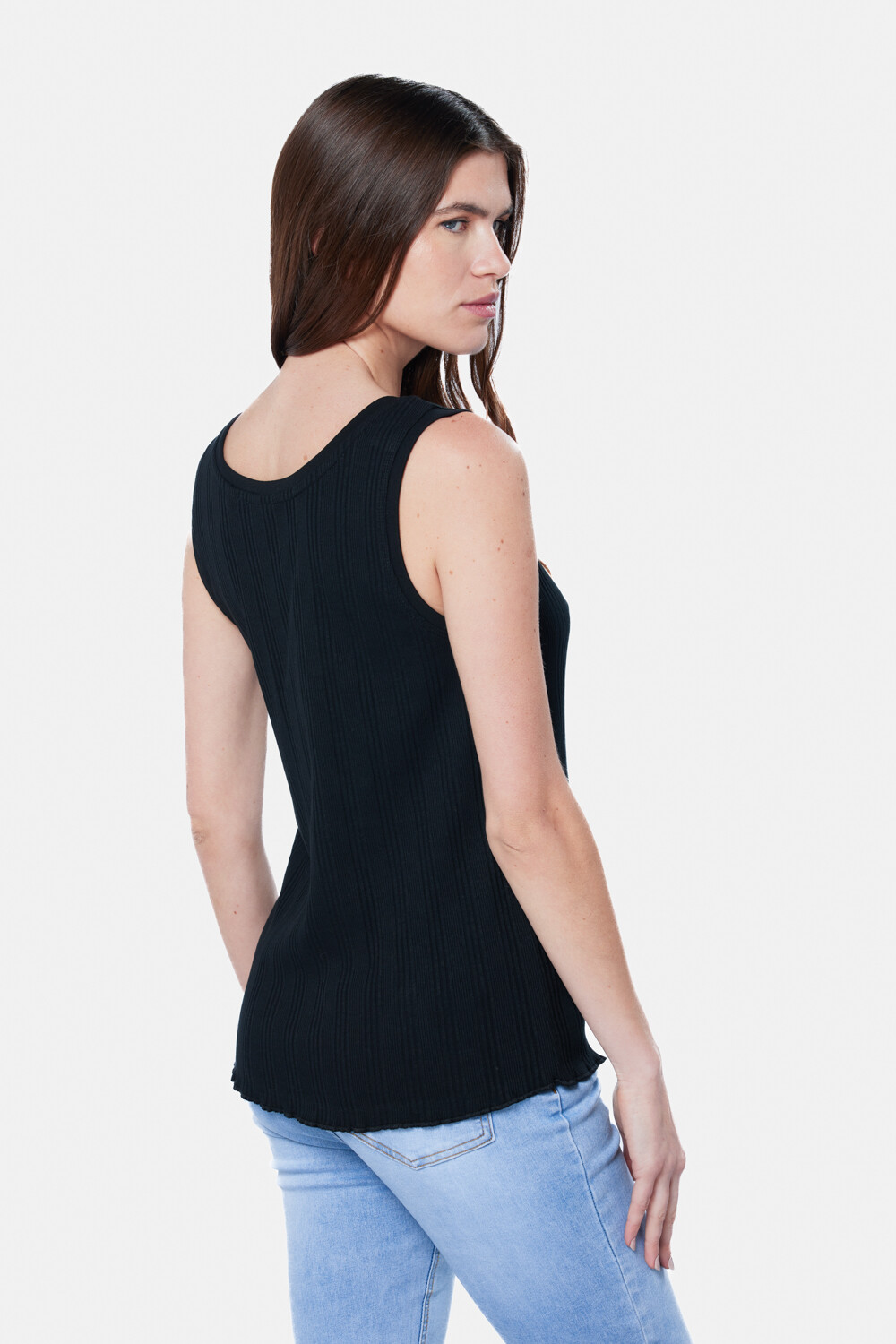 MUSCULOSA RIB CON BOTONES Negro