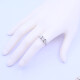 Anillo platino y 3 brillantes. Anillo platino y 3 brillantes.