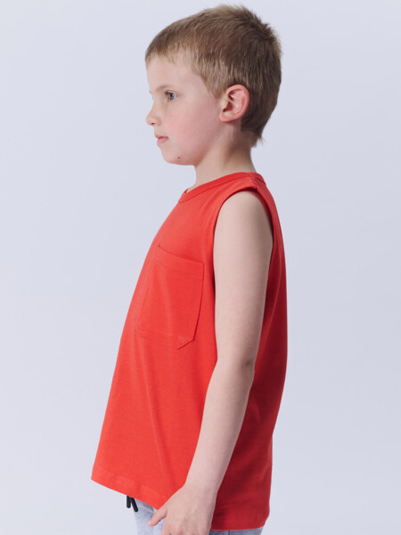 Musculosa Con Bolsillos Rojo