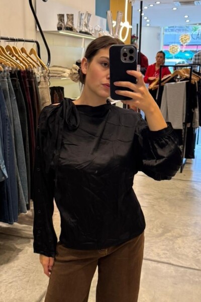 Blusa Anor NEGRO