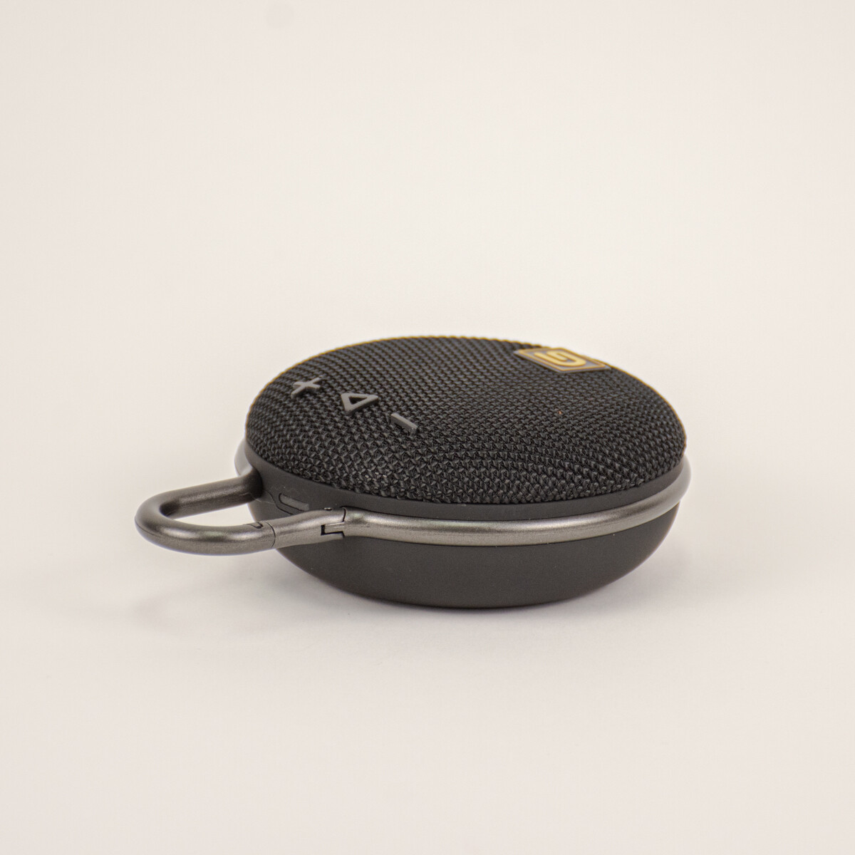 Parlante Clip Portátil Con Bluetooth - Negro 